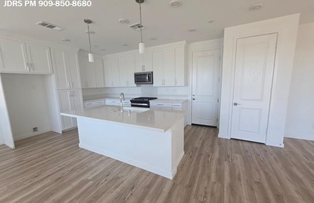 La Verne 4 Bedroom Home Gallery 3