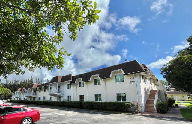 700 SE 2nd Ave photos photos