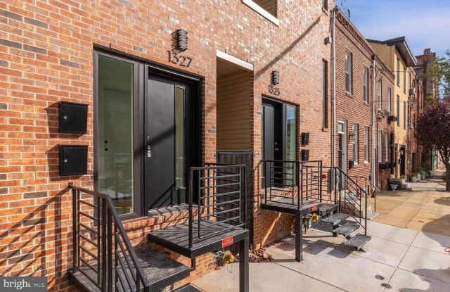 1325 BUTTONWOOD STREET photos photos
