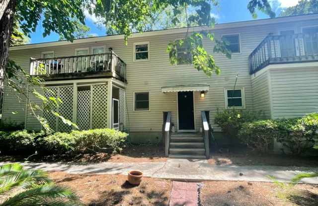 Inviting Two-Bedroom Home Near Savannah’s Islands photos photos