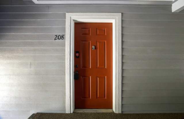Stylish 1-Bedroom Condo Near the DTC – Updated & Move-In Ready! Gallery 3