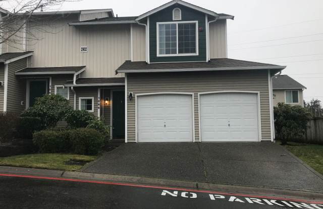 4 Bed 3 Bath Gated Townhome Near Maplewood Golf photos photos