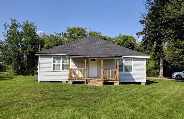 1911 Arkansas Avenue - 1911 Arkansas Avenue, Orange, TX 77630