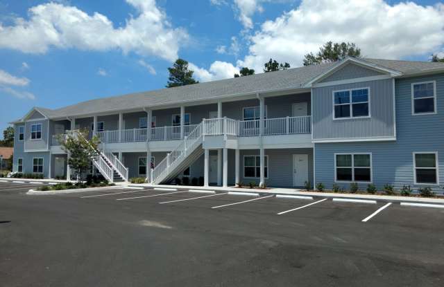 2 BEDROOM 1 BATHROOM - 2601 Landover Boulevard, Spring Hill, FL 34608