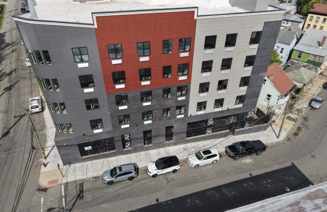 BRAND-NEW LUXURY APARTMENTS Gallery 3