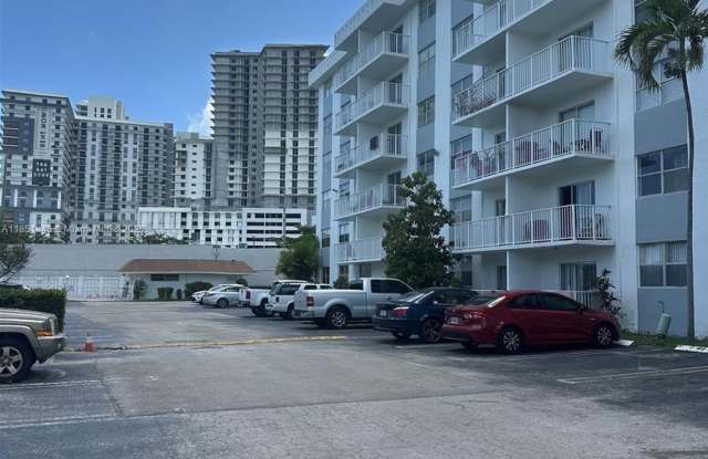 16465 NE 22nd Ave photos photos