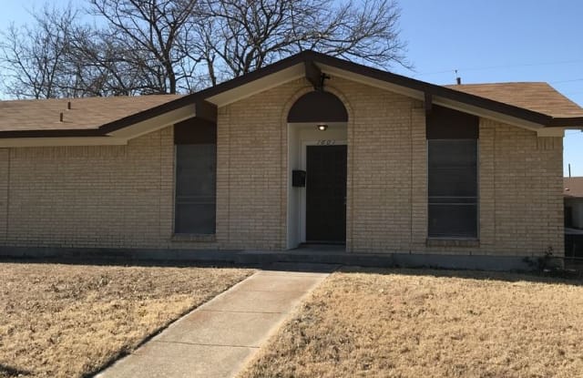 1601 Hastings Drive - 1601 Hastings Drive, Garland, TX 75042