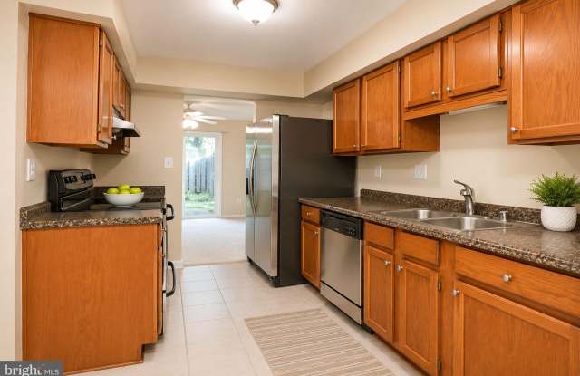 3176 VANDERBILT Court Gallery 4