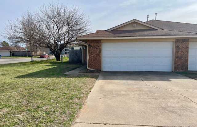Updated 2 Bed 2 Bath Just South Of Lave Overholser!! photos photos Updated 2 Bed 2 Bath Just South Of Lave Overholser!! photos photos