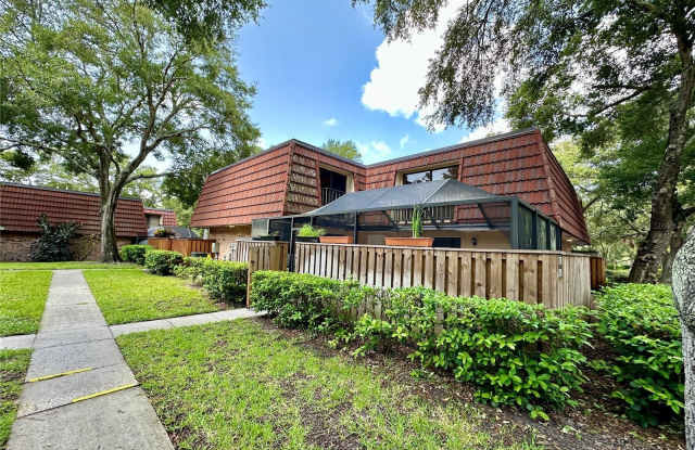 2706 4TH COURT - 2706 4th Court, Palm Harbor, FL 34684