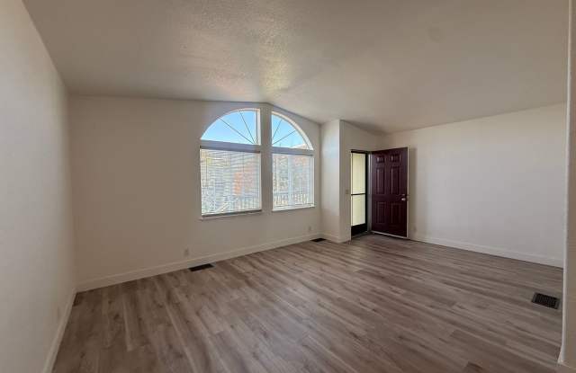 Charming 55+ Capitola Home – Walk to Capitola Village! Gallery 4