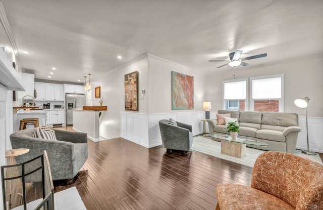 RARE Nixon Manor Rental – FULLY FURNISHED with UTILITIES INCLUDED Gallery 1