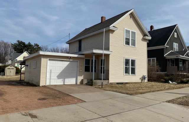 623 S 6th Avenue - 623 South 6th Avenue, Wausau, WI 54401