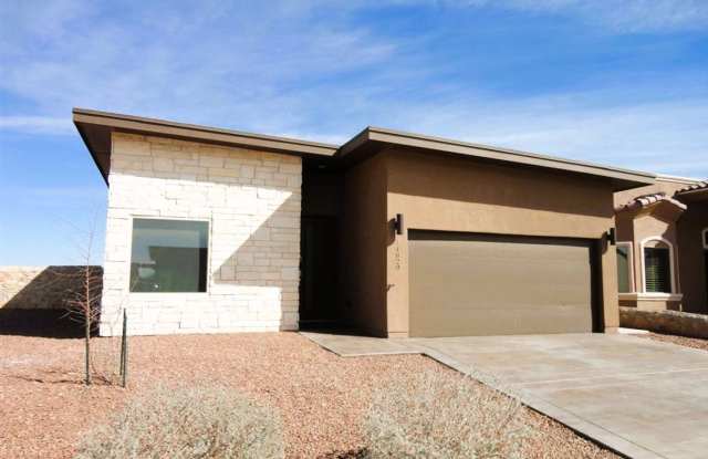 Spectacular Single Level Eastside Custom Home With Refrigerated Air Located In Quiet Neighborhood photos photos
