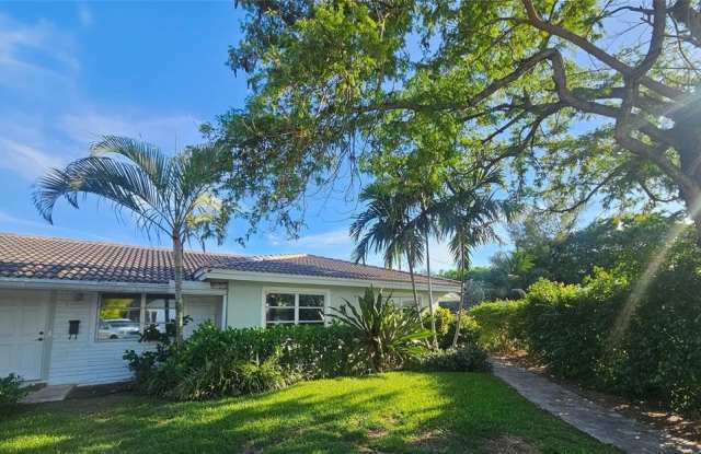 2110 NE 41ST ST - 2110 Northeast 41st Street, Lighthouse Point, FL 33064
