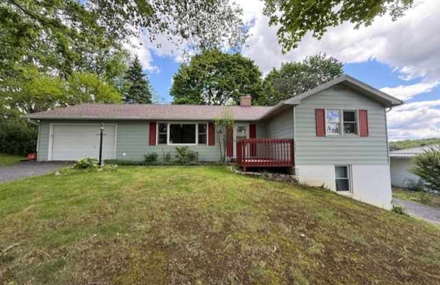 Charming 3 Bedroom in Overlook Heights photos photos