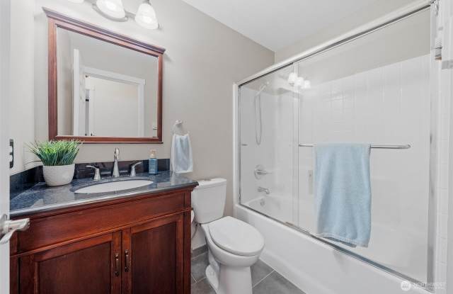 5304 25th Avenue Northwest - Master Unit Gallery 3
