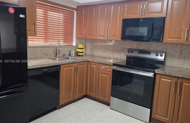 14905 SW 80th St photos photos