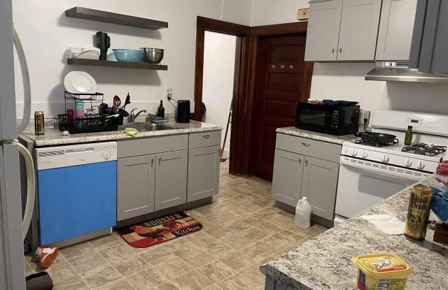 226 Broad Street - 226 Broad Street, Meriden, CT 06450