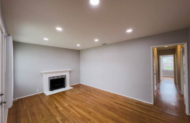 4511 Sharynne Lane Gallery 4