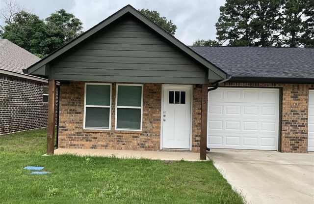 113 Isabella Street - 113 Isabella St, Mineola, TX 75773