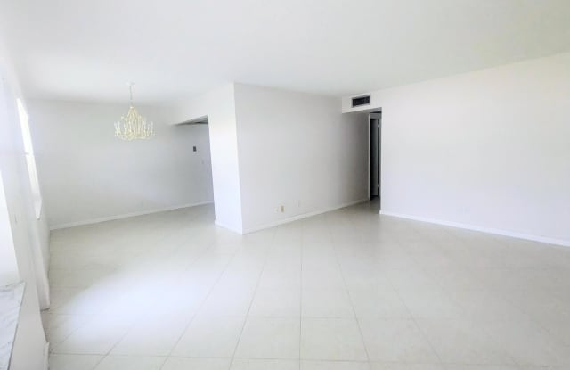 222 Somerset L Gallery 3
