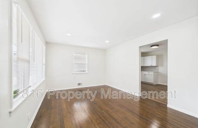11214 Lexington Ave photos photos