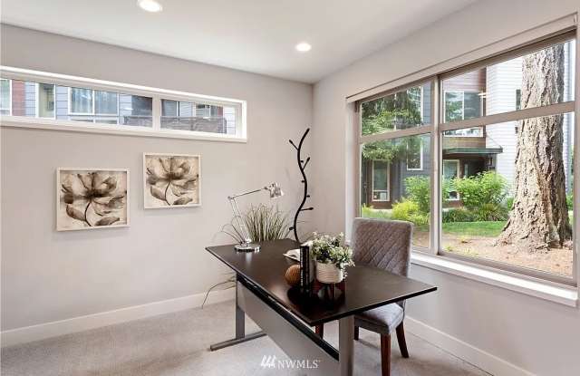 16372 Northeast 16th Court Gallery 3