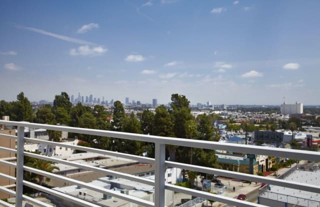 The Avenue Hollywood Gallery 2