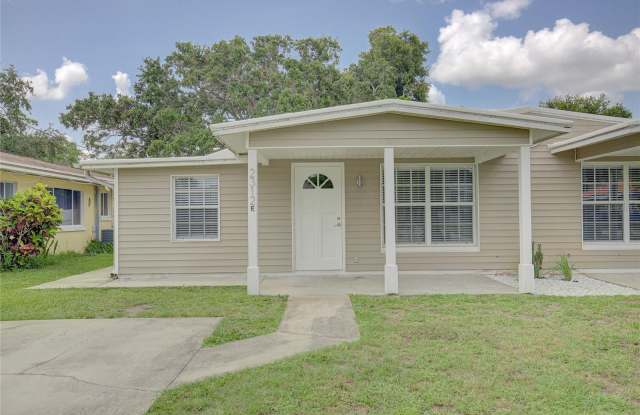 2312 BELMAR DRIVE E - 2312 Belmar Drive, Belleair Bluffs, FL 33770