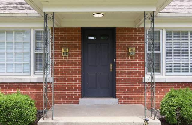 1909 Fontaine Road Gallery 2