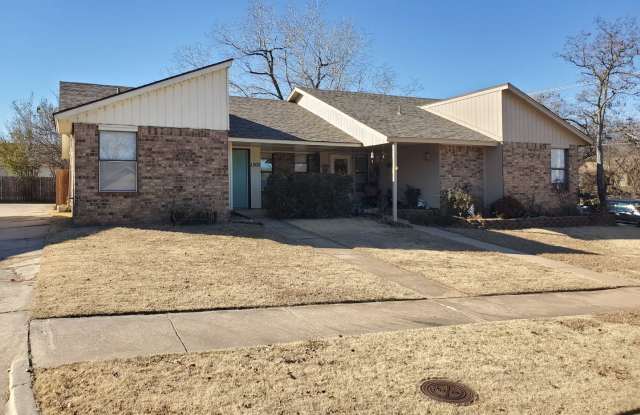 (2) Bed/(2) Bath SE Norman Avail NOW! - 1202 Clearwater Drive, Norman, OK 73071