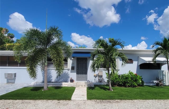 415 NE 15th St - 415 Northeast 15th Street, Fort Lauderdale, FL 33304