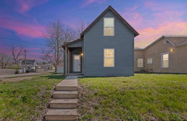COMPLETELY RENOVATED 4BR HOME - MOVE-IN SPECIAL photos photos