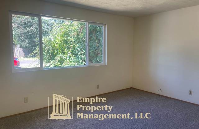 1303 Waite Street - 1311 Gallery 4