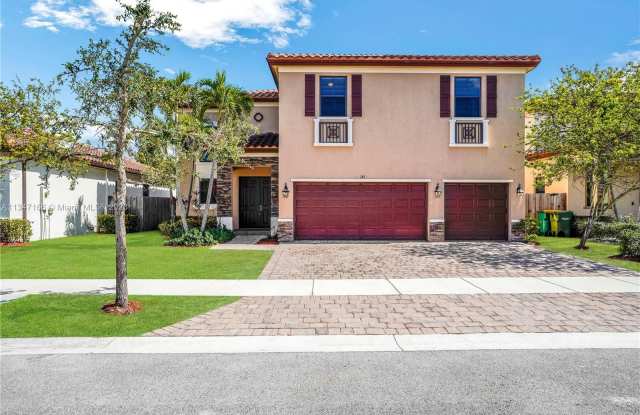 141 SE 35th Ave - 141 Southeast 35 Avenue, Homestead, FL 33033