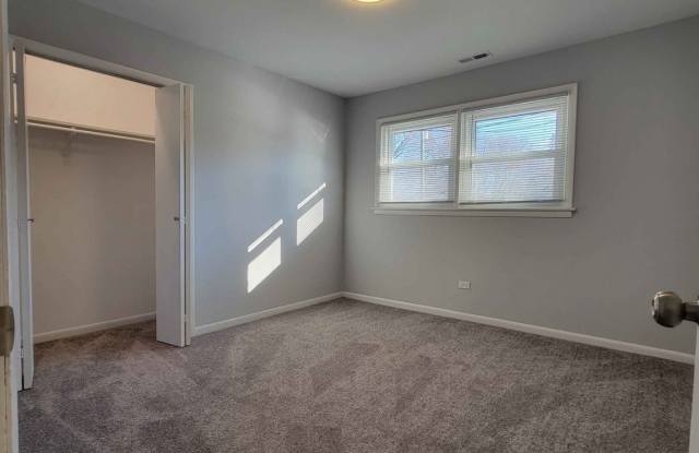 342 E Russell St photos photos