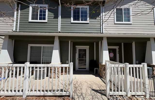 3 Beds 3 Bath Townhome Minutes From Fort Carson, Peterson, and Schriever SFB!!! photos photos 3 Beds 3 Bath Townhome Minutes From Fort Carson, Peterson, and Schriever SFB!!! photos photos