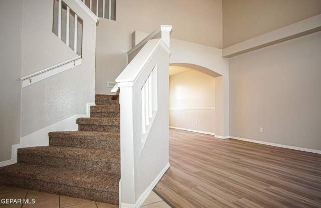 817 DAKOTA RIVER Avenue Gallery 3