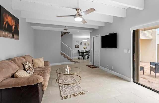 1590 Shaker Circle photos photos