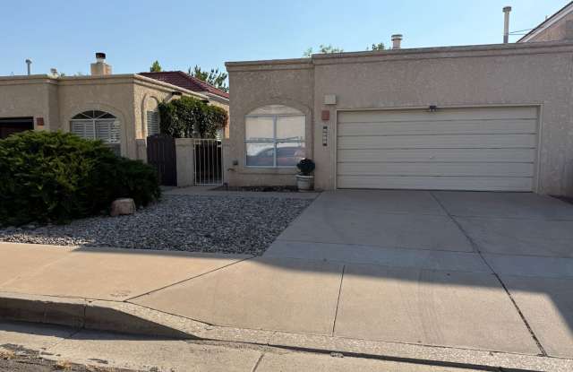Nice 2 or 3 bedroom patio home in Taylor Ranch photos photos