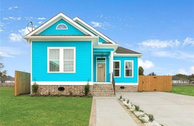 1905 AYCOCK Street - 1905 Aycock Street, Arabi, LA 70032 1905 AYCOCK Street - 1905 Aycock Street, Arabi, LA 70032