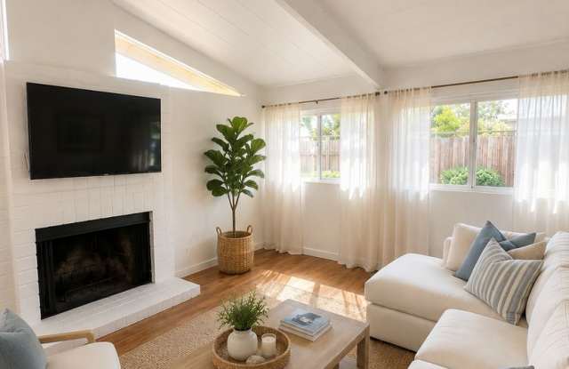 Charming 3 BD / 2 BA Home with Ample Natural Light and Spacious Backyard! photos photos Charming 3 BD / 2 BA Home with Ample Natural Light and Spacious Backyard! photos photos