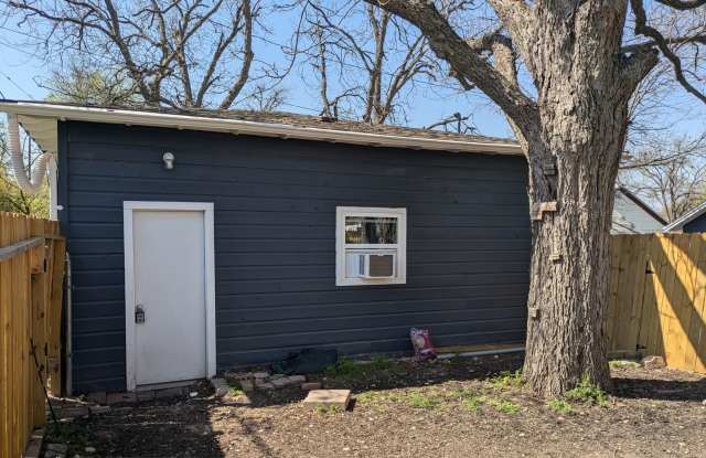 2 Bed 1 Bath with Fenced Yard photos photos