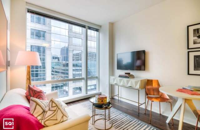 121 West Wacker Gallery 4