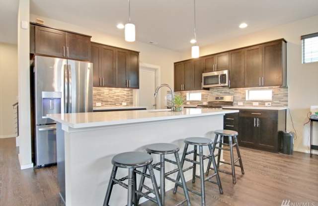 9823 S 229th Pl Gallery 4