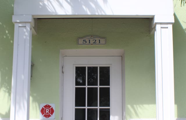 5121 Coquina Key Dr SE Apt C - 5121 Coquina Key Drive Southeast, St. Petersburg, FL 33705