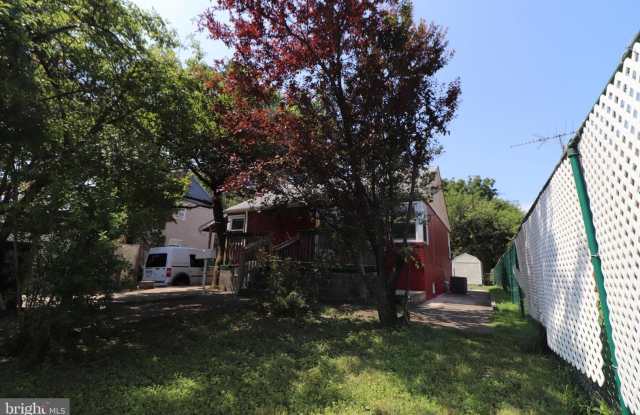 817 Chillum Rd photos photos