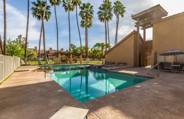 4901 S CALLE LOS CERROS Drive - 4901 S Calle Los Cerros, Tempe, AZ 85282
