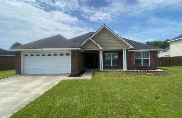 4 Bedroom 2 Bath Home! $1000 OFF FIRST FULL MONTH’S RENT WITH AN ACCEPTABLE APPLICATION & CREDIT. Gallery 1